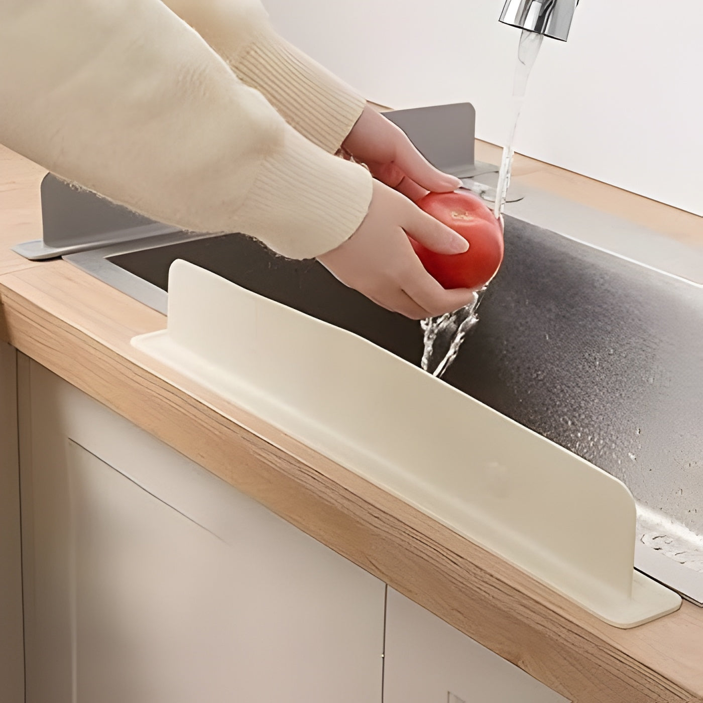 Sink Splash Guard  🔥(BUY 1 GET ONE FREE )🔥